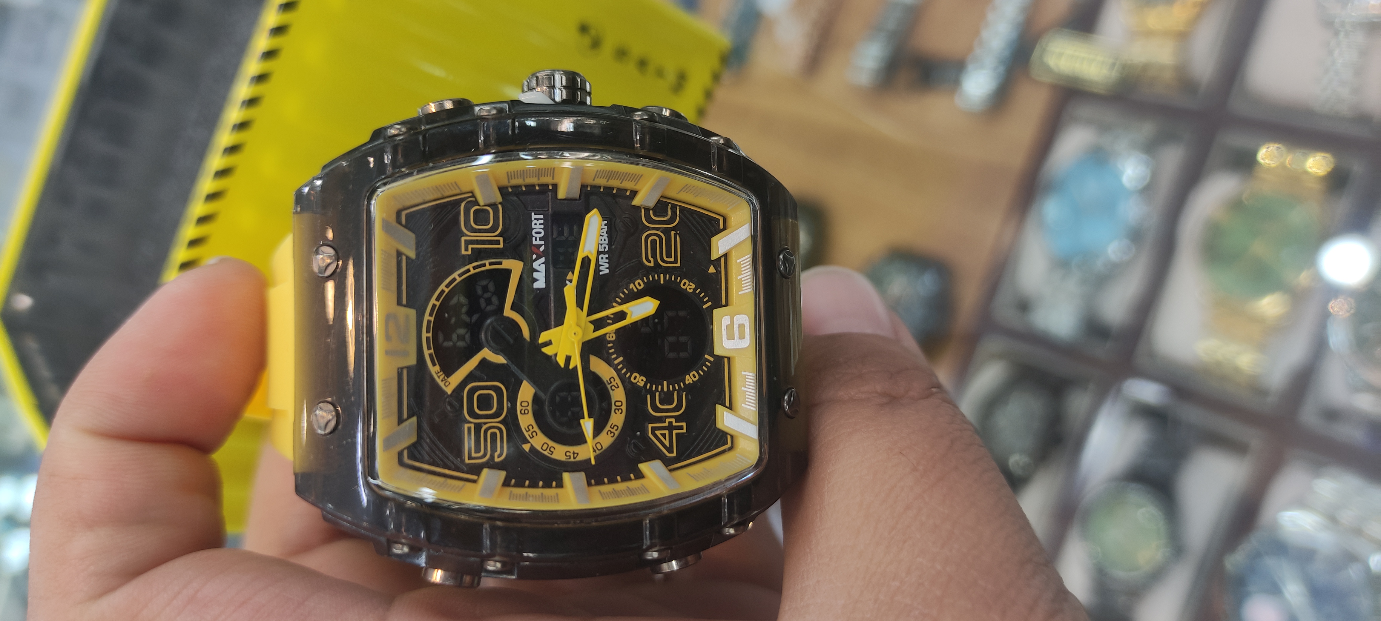 ساعت ضد آب صدرصد مکس فورت